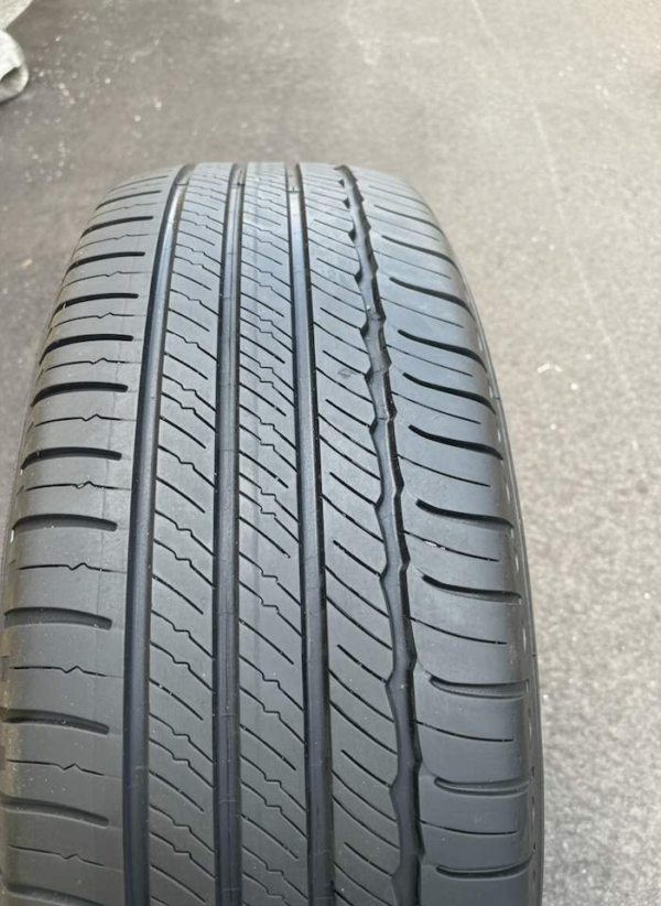 225/60/R18 Michelin