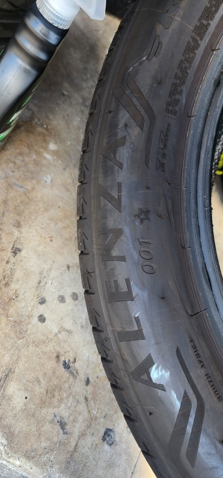 245/50/R19 Bridgestone Alenza - Image 3