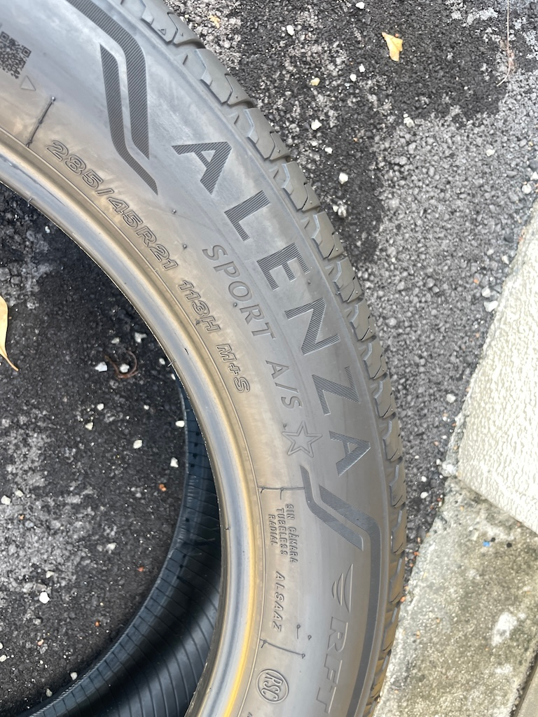 285/45/R21 Bridgestone Alenza - Image 4