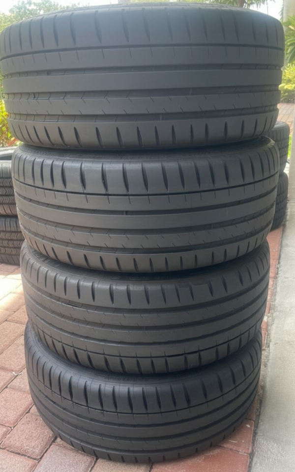 205/40/R18 Michelin Pilot Sport