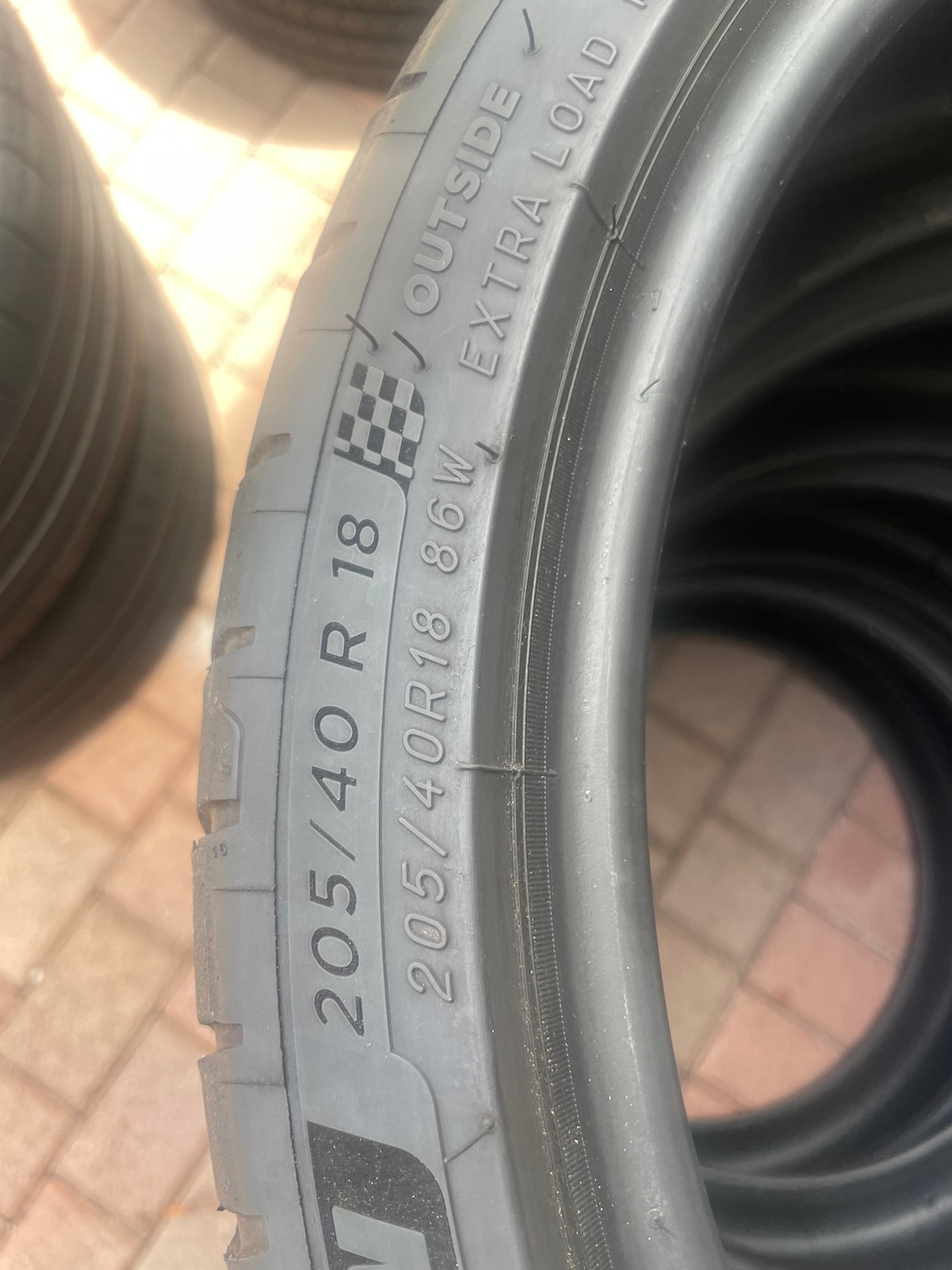 205/40/R18 Michelin Pilot Sport - Image 4