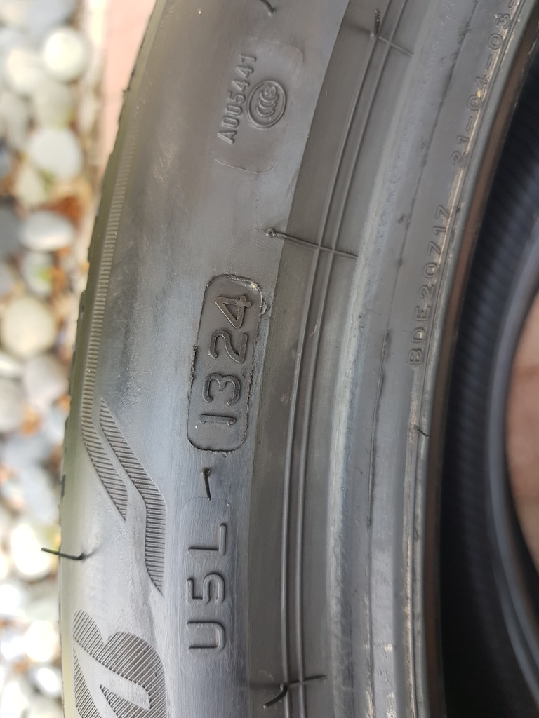 245/40/R21 Bridgestone Alenza - Image 8