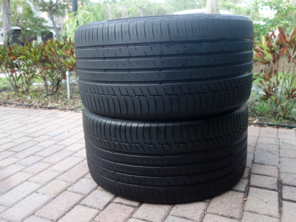 315/30/R22 Continental Premium Contact 6