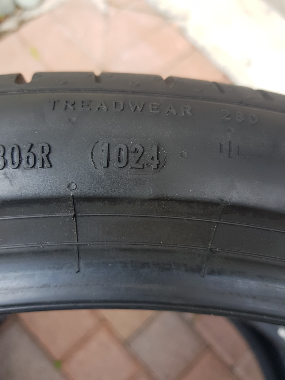 275/35/R22 Pirelli P Zero - Image 7