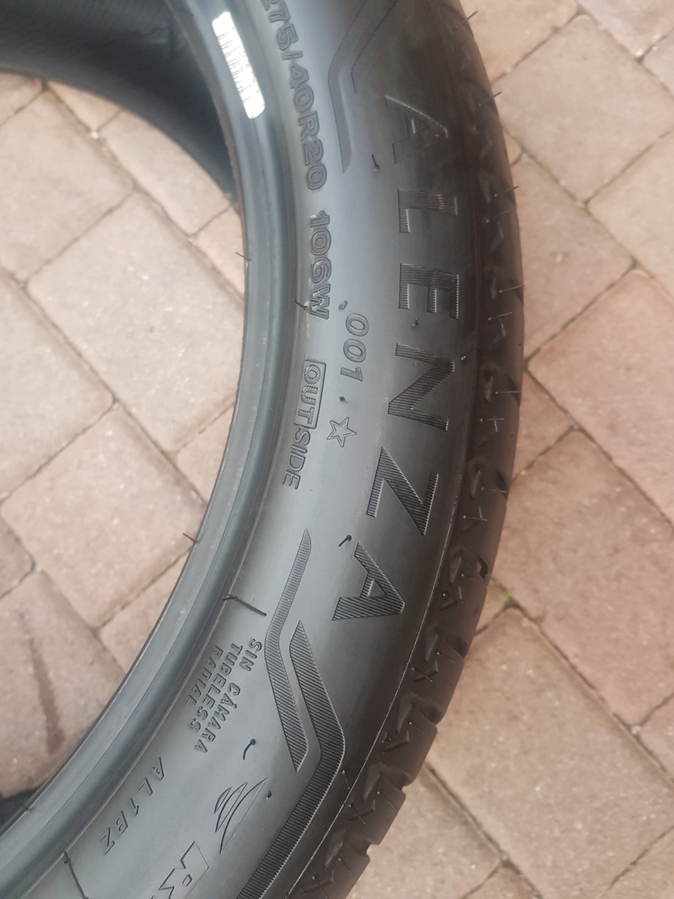 275/40/R20 Bridgestone Alenza - Image 7