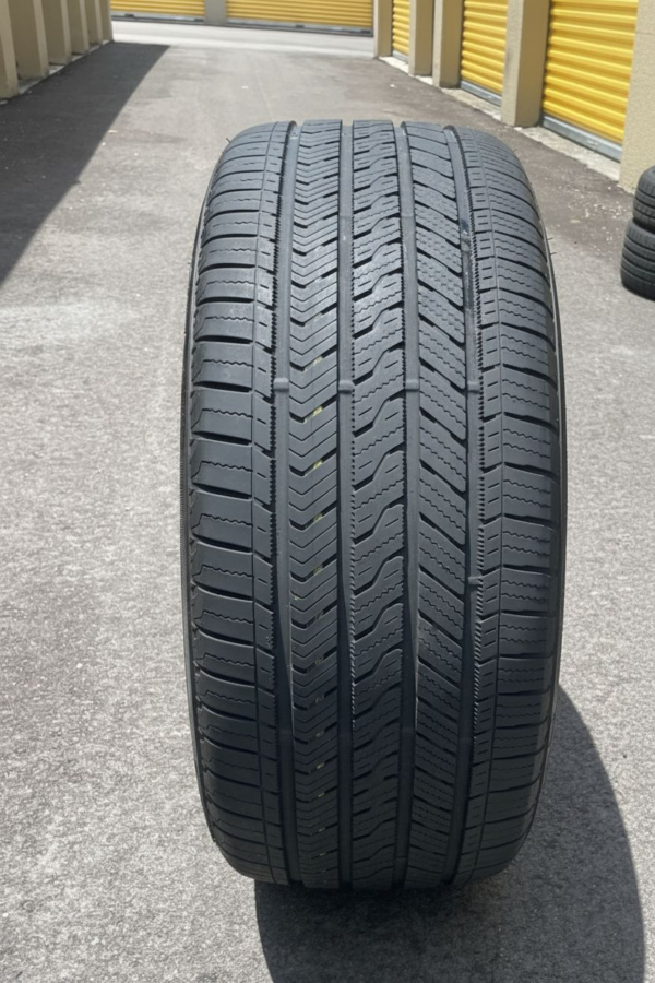 275/45/R20 Bridgestone Alenza 1 Tire
