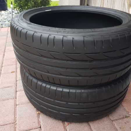 225/45/R18 Bridgestone