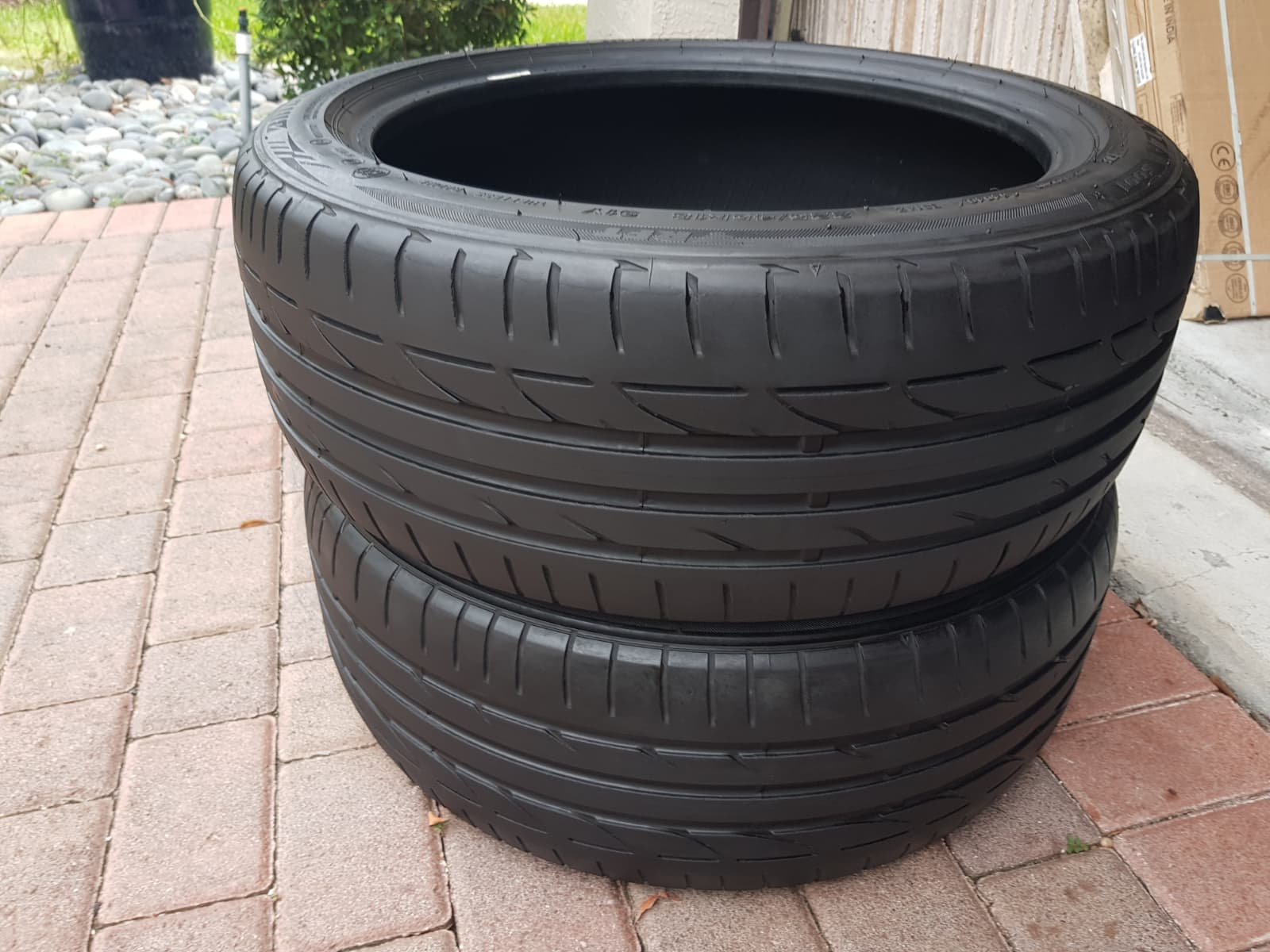 225/45/R18 Bridgestone