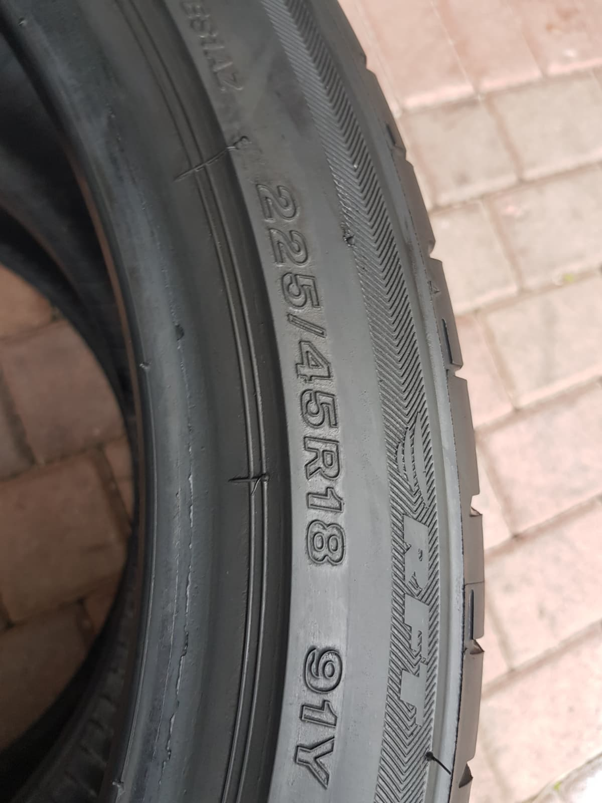 225/45/R18 Bridgestone - Image 7